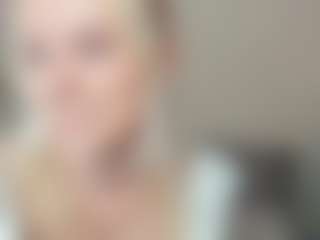 CecilaChars's Live Sex Cam Show