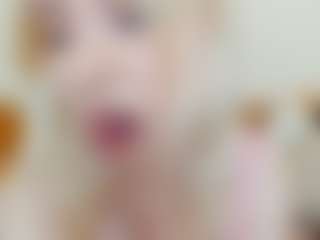 CecilaChars's Live Sex Cam Show
