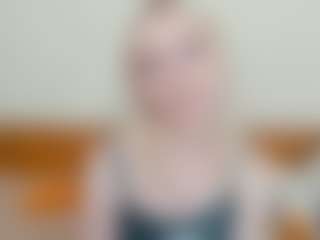CecilaChars's Live Sex Cam Show