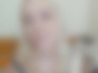 CecilaChars's Live Sex Cam Show