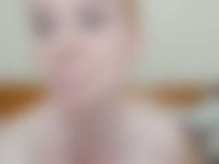 CecilaChars's Live Sex Cam Show