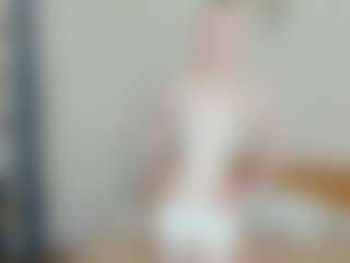Live cam show with CecilaChars - Erotic Dance on Fling VIP Chat