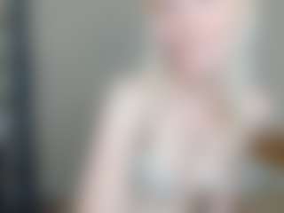Live cam show with CecilaChars - Public on TeamSkeetLive