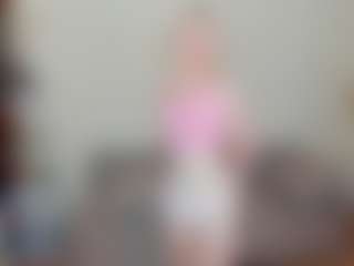 CecilaChars's Live Sex Cam Show