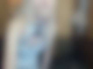 Live cam show with CecilaChars - Skinny on Dolls Live