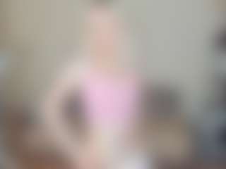 CecilaChars's Live Sex Cam Show