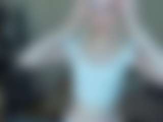 Live cam show with CecilaChars - Teen (18+) on Camsoda