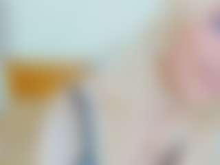 Live cam show with CecilaChars - Public on Streamer API