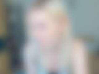Live cam show with CecilaChars - Natural on Mixed Magazine Live