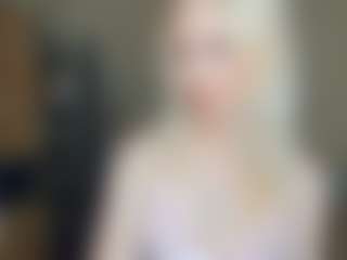 CecilaChars's Live Sex Cam Show