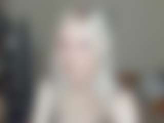 Live cam show with CecilaChars - Dirty Talk on Cam Slut