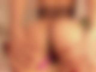 Live cam show with Chinese-goddess - Gamer Asian on xDating