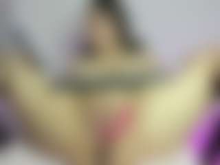 Coralhills's Live Sex Cam Show
