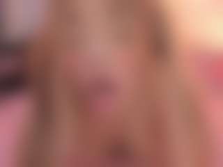 Live cam show with Dulcepowll - Petite on Instabang