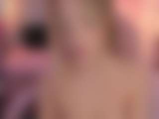 Live cam show with Dulcepowll - Real on CamwithHer