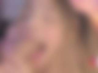 Live cam show with Dulcepowll - Small on Camsoda