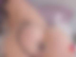 Live cam show with Dulcepowll - Skinny White on Camsoda | colombia