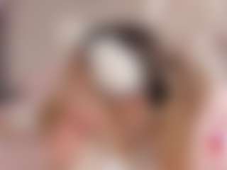 Live cam show with Dulcepowll - Blonde Hair on Cam Slut