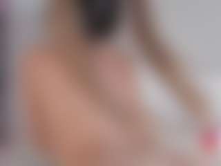 Live cam show with Dulcepowll - Tease Blonde Hair on livesuperchat.net