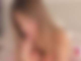 Dulcepowll's Live Sex Cam Show