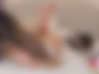Live cam show with Dulcepowll - Lovense on Dolls Live