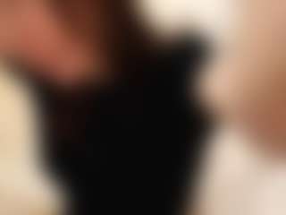 ElinorCallins's Live Sex Cam Show