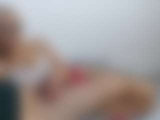 Live cam show with Exoticcxcouple - Facial on milfzrlive.com