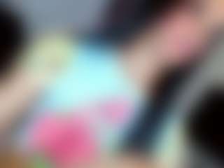 Live cam show with GabrielaTs - Average on Dolls Live