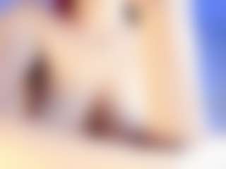 Live cam show with Hannadanniels - Milk on Dolls Live
