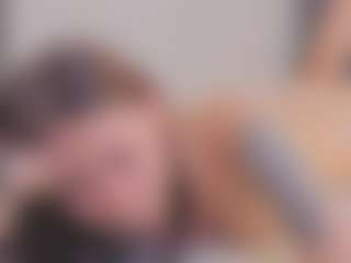 Live cam show with HannahCova - Facial Piercings on StripNow