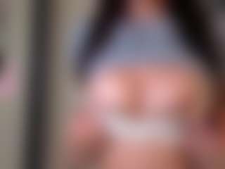 HannahCova's Live Sex Cam Show