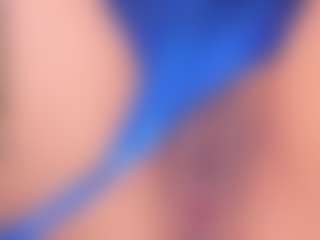 Live cam show with HayamiLi - Facial on Camsoda