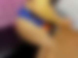 Live cam show with Liz-Grettel - Granny on Camsoda Late Night