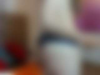 Live cam show with Liz-Grettel - Granny on Milfs Live