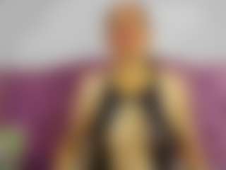 Live cam show with Liz-Grettel - Granny on crypto-cams