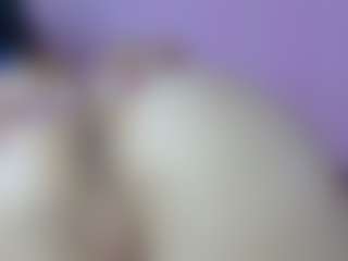 malackmia68's Live Sex Cam Show