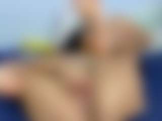 Live cam show with malackmia68 - Squirt on Big Tits