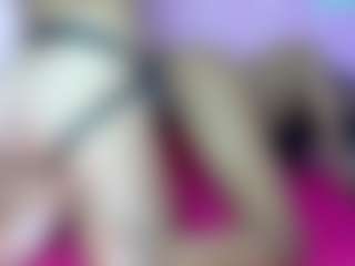 Live cam show with malackmia68 - Skinny on Free Soda