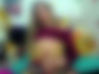 Live cam show with Miia-Velvett - Brown Eyes on Gym Cam Girls