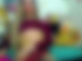 Live cam show with Miia-Velvett - Tease on Dare Cams
