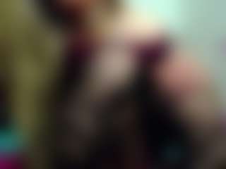 Live-Cam-Show mit Miia-Velvett - Average auf Camsoda