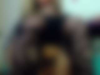 Live cam show with Miia-Velvett - Dirty Talk on madthumbs