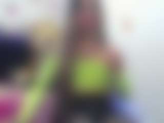 Live cam show with Miia-Velvett - Orgasm on CamwithHer