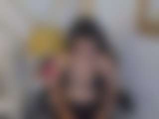 perlawatson MILF webcam performer live streaming