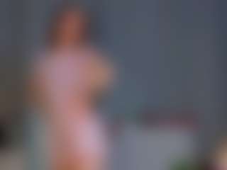 Live cam show with RacheleGianola - Hairy Pussy on mypornchat.com