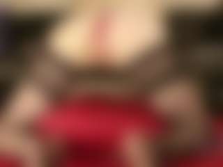Live cam show with RybkaG - Nails on Camsoda