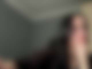 Live cam show with SanaSkowronski - Small Tits on Camming Site