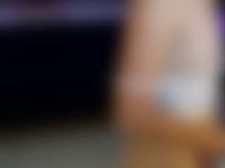 Live cam show with SassyIvana - Gagging on Milfs Live
