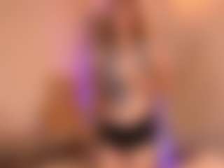 Live cam show with SassyIvana - Gagging on Camsoda