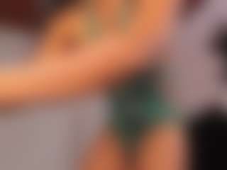 Live cam show with SharickLove10 - Muscular on eurowanks.com